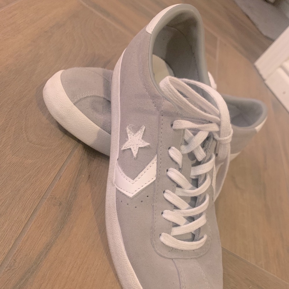 Converse size 8